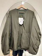 4 ビズビム 25SS アイリス ダウン ジャケット オリーブのサムネイル