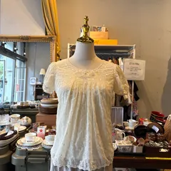 要S　【東あずま店 併売品】 レッセパッセ LAISSE PASSE 花柄 総柄 ブラウス シャツ トップス　レディース　blouse　shirt　Tops　ladies 刺繍 ホワイト オフホワイト アイボリー 白 シロ Whiteのサムネイル
