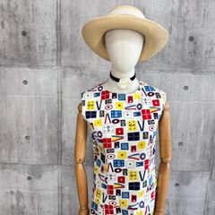 ノースリーブワンピース 国旗柄 フラッグ柄 総柄 レトロ マリン風 赤 青 黄 バックファスナー flag print vintage dress