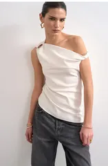 トップショップ レディース トップス シャツ アシンメトリー Topshop Twist Asymmetric One Shoulder Top Ecru エクリュのサムネイル