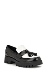 ナインウェスト レディース シューズ スリッポン・ローファー プラットフォーム Nine West Garry Platform Tasseloafer Black White ホワイトのサムネイル