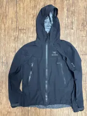 ARC'TERYX アークテリクス ベータlt ジャケット ブラックのサムネイル