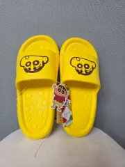 新品) クレヨンしんちゃん スリッパ サンダル ルームシューズ 浴室用 夏 滑り止め イエローのサムネイル