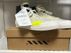 (新品) NIKE ドロップタイプ ミッド N354 オフホワイト ボルト 280のサムネイル