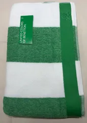 【新品】UNITED COLORS OF BENETTON バスタオル　緑白ボーダーのサムネイル
