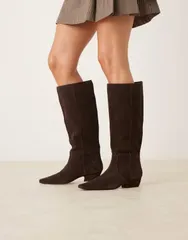 エイソス レディース シューズ ブーツ・レインブーツ スエード ブーツ ASOS DESIGN Calais suede pointed flat knee boots in chocolate Chのサムネイル