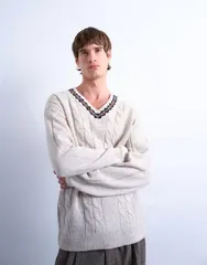 トップマン メンズ アウター ニット・セーター リラックスフィット Vネック セーター ニット Topman relaxed fit cable knit vneck sweater with faiのサムネイル