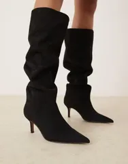 エイソス レディース シューズ ブーツ・レインブーツ スエード ブーツ ASOS DESIGN Cydney slouch pull on knee boots in sand suedette Blのサムネイル