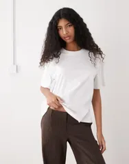 モンキ レディース トップス Tシャツ Monki Ash boxy tee White ホワイトのサムネイル
