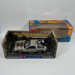 1105◇ミニカー バックトゥザフューチャー3 デロリアン 2714 サンスター 1/18スケールのサムネイル