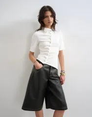 トップショップ レディース トップス Tシャツ ハイネック フリル Topshop high neck ruffle button up half sleeve top in ecru TBC エクリのサムネイル