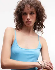 モンキ レディース トップス Tシャツ Monki scoop neck spaghetti strap top in brighturquoise Brighturquoise ターコイズのサムネイル