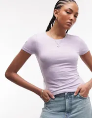モンキ レディース トップス Tシャツ スリムフィット Monki slim fitshirt in lilac ライラックのサムネイル