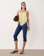 エイソス レディース トップス シャツ レーストリム レース ASOS DESIGN crinkle floaty cami with lace trim in buttermilkのサムネイル