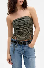アーバンアウトフィッターズ レディース トップス シャツ ドット柄 ドット ギャザー BDG Urban Outfitters Polka Dot Double Ruched Bandeau Topのサムネイル