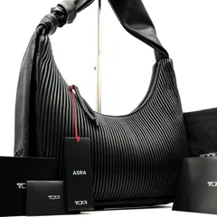 未使用保管品 タグ付 トゥミ TUMI ASRA アスラ ワンショルダーバッグ ホーボーバッグ プリーツ ブラック 黒 ギャザー 肩掛け 夏休み 帰省 お盆 敬老の日 シルバーウィーク 秋 ハロウィン ギフト プレゼントのサムネイル