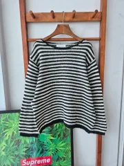(新品) NOTHING WRITTEN ボーダー柄 ヘアリーニットのサムネイル