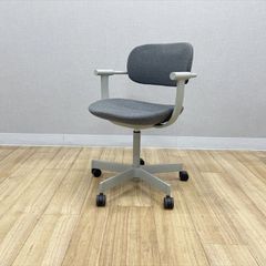 週末限定値下げ】イトーキ バーテブラ03 ペールオリーブ×ダークグレー