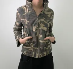 アヴィレックス カモフラージュ ミリタリー ハイネック キルティング ジャケット Mのサムネイル