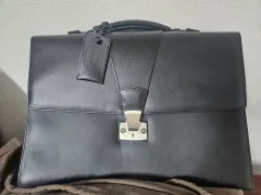 カルティエ 書類 バッグ ブラック 新品 240万のサムネイル