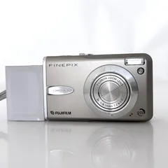 【フジフイルム】FUJIFILM FinePix F30 ゴールド デジタルカメラ +バッテリー +ストラップ #U753のサムネイル