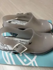 VIVIENNE 厚底 靴のサムネイル
