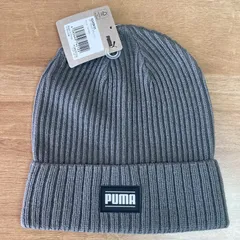 ★DE【新品】PUMA リブクラシックカフビーニー ニット帽 グレー KKVTRDE212のサムネイル