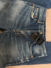 Saint Laurent サンローラン ストレート ストレート レグ レグ デニム デニム ジーン ジーン 新品 新品 26のサムネイル
