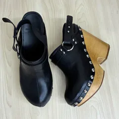 【モンクレール  MONCLER】スタッズレザーサボサンダル EUR39 / 26cm ブラックのサムネイル