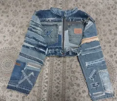 リーバイス リサイクル クロップド パッチワーク デニムジャケット (88まで可能)のサムネイル
