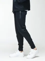 HUGO BOSS (ヒューゴボス) メンズ パンツのサムネイル