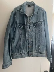 A.P.C. アー・ペー・セー デニムジャケット Mのサムネイル