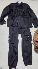 プラダ シグネチャー 代表商品 リナイロン ポケットシャツ(2XL) + パンツ(52) セットのサムネイル