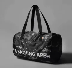 (韓国国内配送) 2026年 A BATHING APE アベイシングエイプ ミリタリーカモ ダブルバッグ 出品 (正規品)のサムネイル