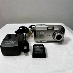 OLYMPUS CAMEDIA X-500 4.0MP オールドコンデジ 動作確認済み 充電器・バッテリー付/No.586のサムネイル