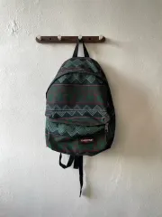 EASTPAK バックパックのサムネイル