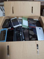 ジャンクスマートフォン、タブレット大量30kg分 ジャンクスマホ・タブレット30kg 大量出品！動作未確認 - メルカリ