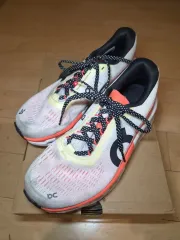 (W)オン ランニング クラウドMONSTER 2 アンダイド フレイム (225)のサムネイル