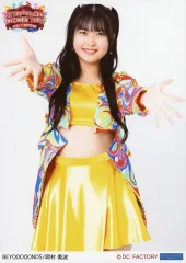 【中古】生写真(ハロプロ) BEYOOOOONDS/岡村美波/上半身・2Lサイズ/「BEYOOOOO2NDS CONCERT TOUR ～天高く、ビヨ燃ゆる秋～」ソロ2L判生写真のサムネイル
