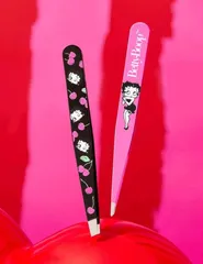 Betty Boop　ベティちゃん　ツイーザー　2個セット　ピンク　ブラック　ピンセット　毛抜き　ベティブープ　チェリー柄　さくらんぼ柄　可愛い　アメコミ　キャラクター　レトロ　ギフト　プレゼント　海外製品のサムネイル