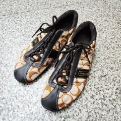 COACH スニーカー 靴 235 8回着用 COACH シグネチャー 靴 235のサムネイル