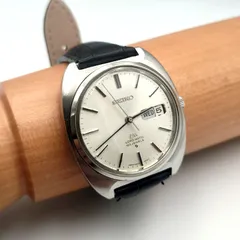 【カレンダー修理済　稼働良好】《SEIKO LORD MATIC》セイコーLM　ロードマチック 腕時計 5606-8020のサムネイル