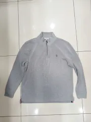 US POLO ASSN 100サイズ グレー ハーフジップ 長袖Tシャツ 中古 バスト54 総丈66 ショルダー44 袖丈57のサムネイル