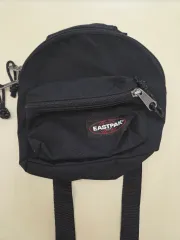 EASTPAK ブラック ミニ バックパックのサムネイル