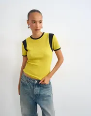 トップショップ レディース トップス Tシャツ Topshop waffle color block tee in yellow red レッドのサムネイル
