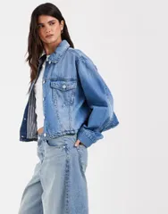 エイソス レディース アウター ジャケット・ブルゾン デニム ASOS DESIGN denim bubble hem jacket with striped lining in rich blueのサムネイル