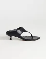 トップショップ レディース シューズ サンダル ヒール Topshop Nancy toe thong mid heel sandals Black ブラックのサムネイル