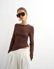 トップショップ レディース トップス Tシャツ アシンメトリー ギャザー リブ Topshopremium ribbed ruched asymmetric hem long sleeve top iのサムネイル