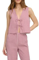 フェイバリット ドーター レディース トップス シャツ ノースリーブ Favorite Daughter The Invisible Stringsleeveless Top RASPBERRY WHのサムネイル