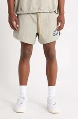 フィアオブゴッド メンズ ボトムス ハーフパンツ・ショーツ ショートパンツ Fear of God Essentials x MLB Dodgers Drawstringym ShortsEALのサムネイル